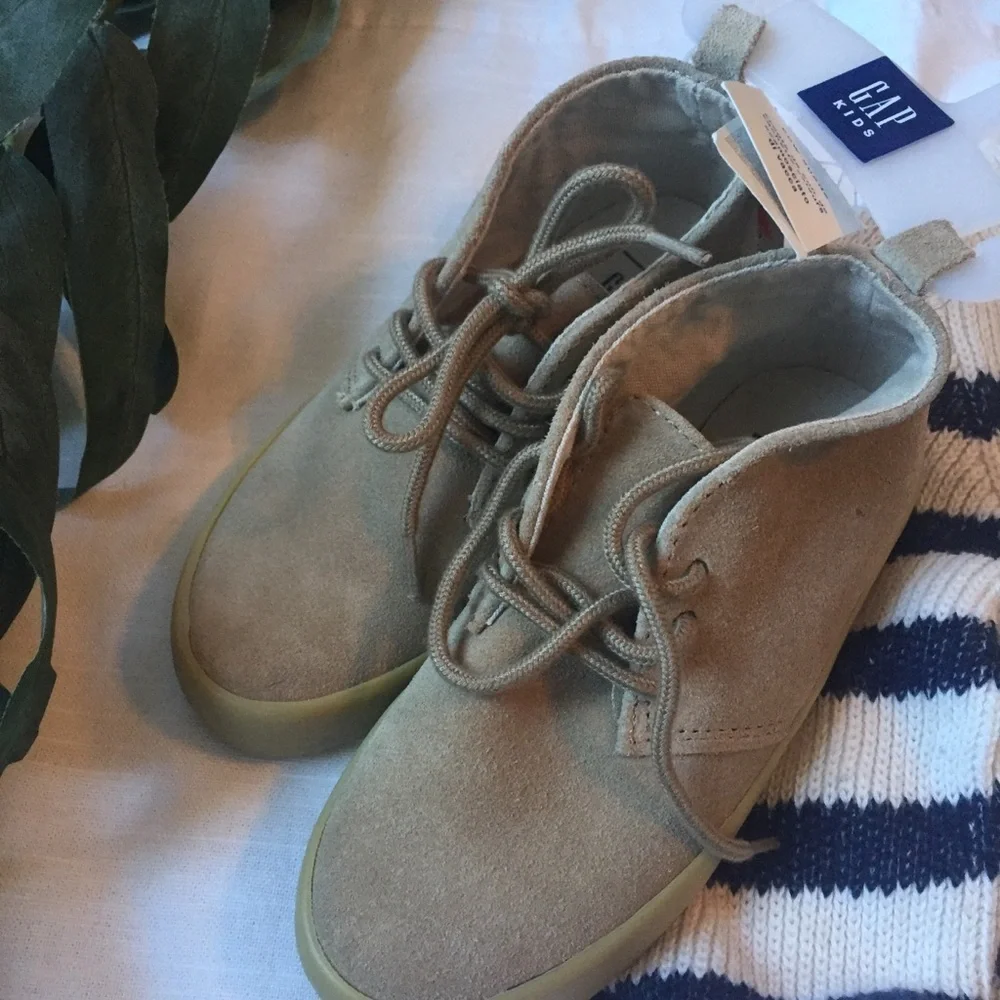 Gap kids shoes